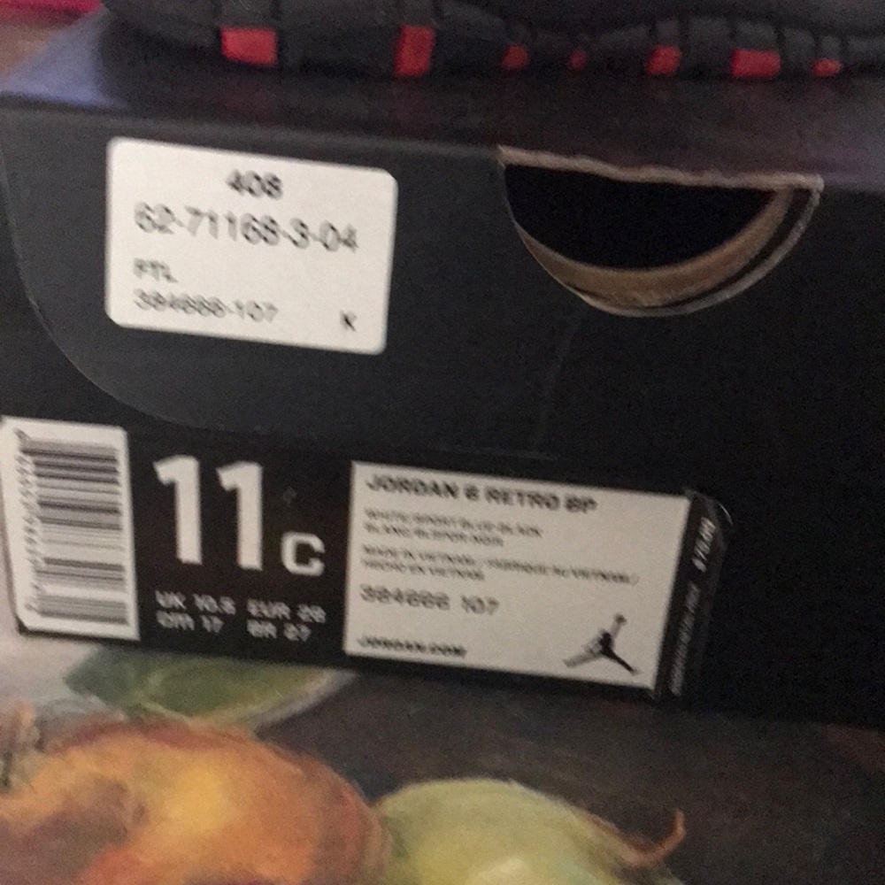 Authentic Jordan 6 retro red/black - Picture 4 of 5